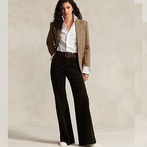 Pintucked Corduroy Flare Pant
Polo Ralph Lauren
